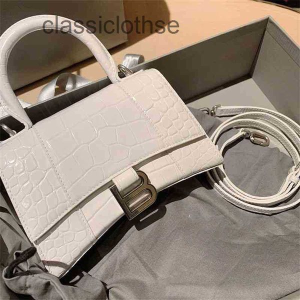 designer balencaigass hourglass b family high version leather crocodile pattern portable messenger women's summer niche mini tkrm
designer balencaigass hourglass b family high version leather crocodile pattern portable messenger women's summer niche mini tkrm