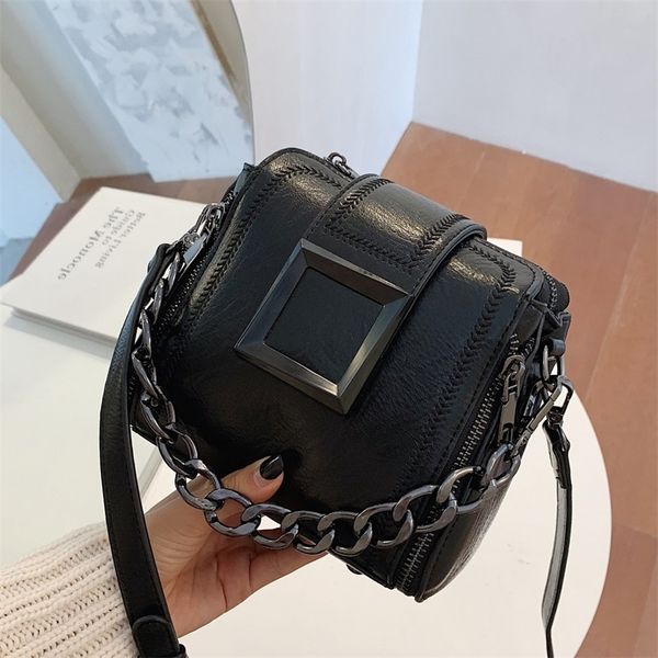 pu leather retro chains hasp shoulder small delicate bucket s female crossbody bag ladies handbag 220602
pu leather retro chains hasp shoulder small delicate bucket s female crossbody bag ladies handbag 220602