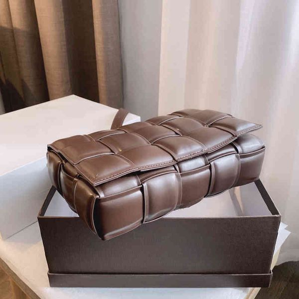 evening bags cross body triangle buckle braided shoulder bags women fashion handbag soft leather designer luxury crossbody female purses 013
evening bags cross body triangle buckle braided shoulder bags women fashion handbag soft leather designer luxury crossbody female purses 013