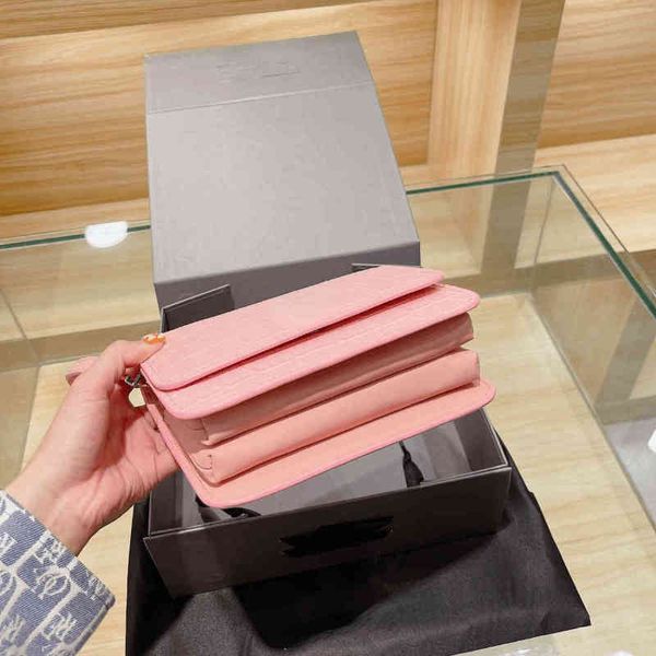 shoulder bag popular messenger luxury handbag mini evening crossbody fashion flap elegant classic designer leather ladies wallet 211028
shoulder bag popular messenger luxury handbag mini evening crossbody fashion flap elegant classic designer leather ladies wallet 211028