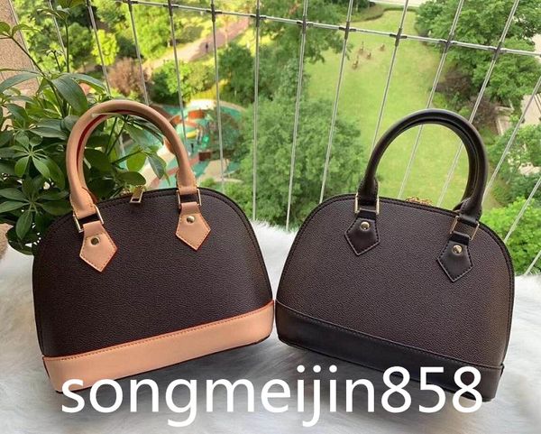 2022 ladies cosmetic crossbody bags women shoulder bags luxurys designers bag leather handbags shell wallet purse tote
2022 ladies cosmetic crossbody bags women shoulder bags luxurys designers bag leather handbags shell wallet purse tote