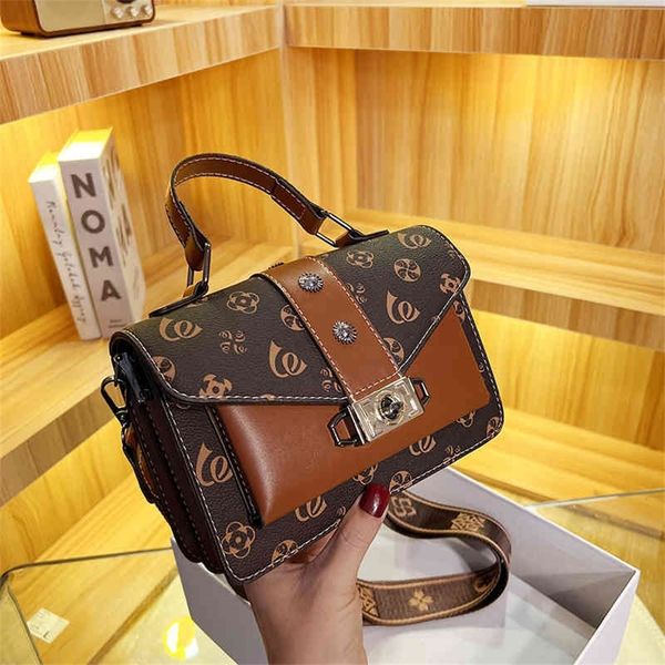 90% off to shop online fashion small square net red contrast handbag personalized buckle wide shoulder strap single shoulder bag
90% off to shop online fashion small square net red contrast handbag personalized buckle wide shoulder strap single shoulder bag