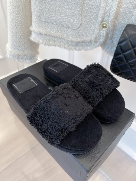 2022 luxury slipper woman sandal women slides leather wool slippers womens hook & loop casual shoes 35-42, Black
2022 luxury slipper woman sandal women slides leather wool slippers womens hook & loop casual shoes 35-42, Black