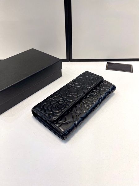 women wallets designers luxury purse cluth men wallet classic passport card wholesale cheque book genuine leather lambskin original box size, Red;black
women wallets designers luxury purse cluth men wallet classic passport card wholesale cheque book genuine leather lambskin original box size, Red;black