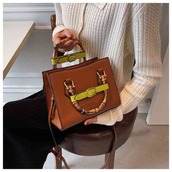autumn and winter women's bag retro personality bamboo bag hand bill of lading shoulder messenger tote bag small
autumn and winter women's bag retro personality bamboo bag hand bill of lading shoulder messenger tote bag small