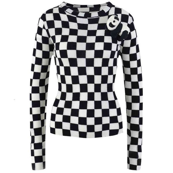 women's knits tees bear decoration detachable contrast checkered slim fit sweater women's autumn and winter half high collar botto, White
women's knits tees bear decoration detachable contrast checkered slim fit sweater women's autumn and winter half high collar botto, White