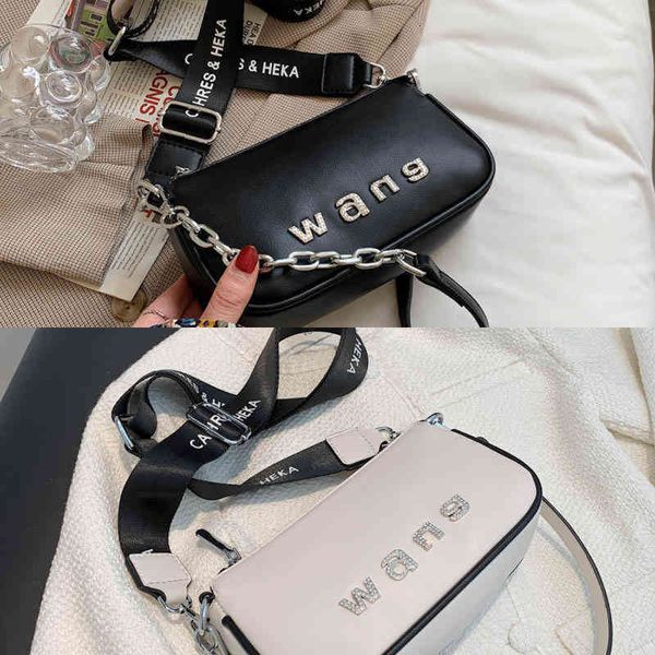 45% popular small new fashion cute chain shoulder manufacturer's latest quality fashionable bags
45% popular small new fashion cute chain shoulder manufacturer's latest quality fashionable bags