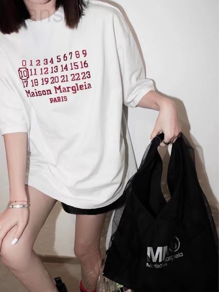 women's t-shirt designer 22ss early spring mm6 alphanumeric embroidery hole loose t-shirt iite, White
women's t-shirt designer 22ss early spring mm6 alphanumeric embroidery hole loose t-shirt iite, White