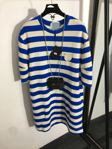 312 2022 runway autumn brand same style sweater pullover short sleeve cotton blue black crew neck fashion womens clothes womens zhenyang, White;black
312 2022 runway autumn brand same style sweater pullover short sleeve cotton blue black crew neck fashion womens clothes womens zhenyang, White;black