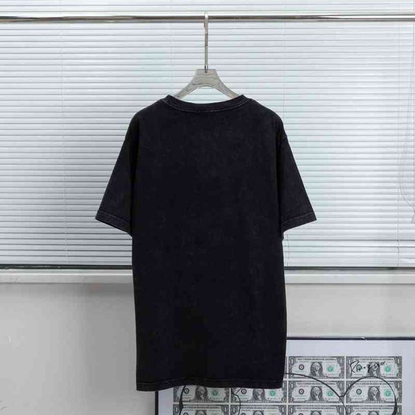 o60q correct version 2022ss spring and summer new trend old lock classic washed short sleeve t-shirt men's women's fashion, White;black
o60q correct version 2022ss spring and summer new trend old lock classic washed short sleeve t-shirt men's women's fashion, White;black