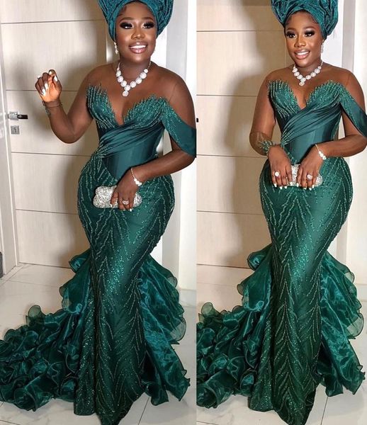 Image of Aso Ebi Style Hunter Green Lace Mermaid Prom Dresses 2022 Sheer Neck Long Sleeves Appliques Sweep Train Plus Size Formal Evening Occasion Gowns