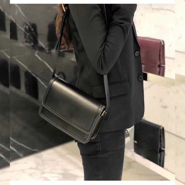 luxurys designers crossbody bags sunset real leather cowhide fashion brand gracefull women handbags purses messenger shoulder flap
luxurys designers crossbody bags sunset real leather cowhide fashion brand gracefull women handbags purses messenger shoulder flap