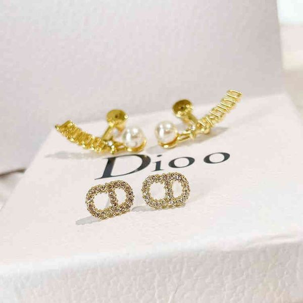 fine jewellery ornament charm earring letter earrings temperament pearl diamond inlaid simple light luxury female earrings, Golden
fine jewellery ornament charm earring letter earrings temperament pearl diamond inlaid simple light luxury female earrings, Golden