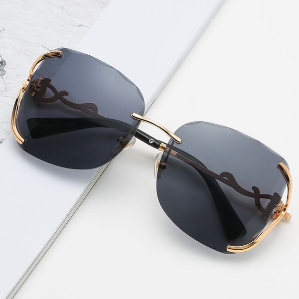 lens material prescription eyeglass signature sunglasses fox head classic rectangle metal series vivid and smart business casual men women f, White;black
lens material prescription eyeglass signature sunglasses fox head classic rectangle metal series vivid and smart business casual men women f, White;black