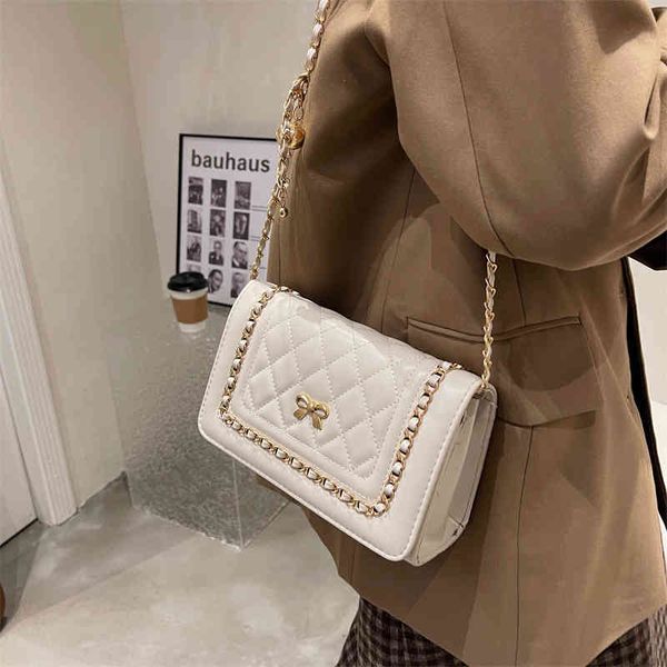 new solid women's fashion simple texture small fashion ladies luxury dinner chain shoulder bag
new solid women's fashion simple texture small fashion ladies luxury dinner chain shoulder bag