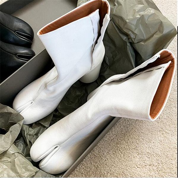 new women split toe ninja tabi boots woman ankle leather boot round head heels shoes lady 5.5cm heel boots, Black
new women split toe ninja tabi boots woman ankle leather boot round head heels shoes lady 5.5cm heel boots, Black