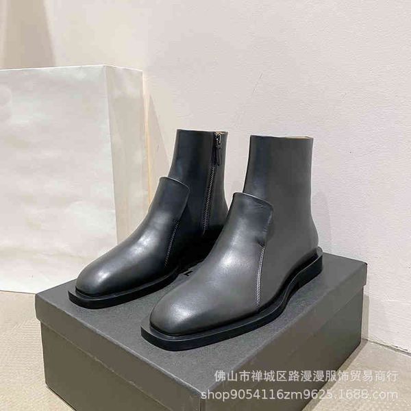 boots jil autumn winter chelsea boots women round head side zipper short flat bottomed martin, Black
boots jil autumn winter chelsea boots women round head side zipper short flat bottomed martin, Black