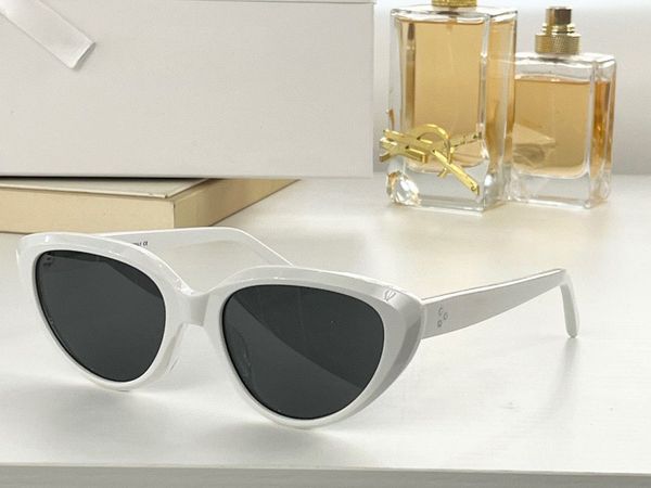 sunglasses for woman designer retro summer 4s220u anti-ultraviolet round full frame driving fishing fashion random box, White;black
sunglasses for woman designer retro summer 4s220u anti-ultraviolet round full frame driving fishing fashion random box, White;black