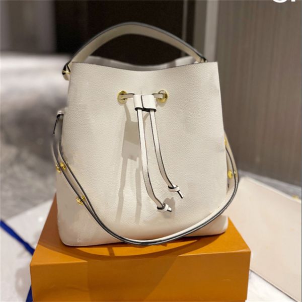 single shoulder bag retro printing women's bucket bag korean versatile simple leisure cross bags luxury design high quality
single shoulder bag retro printing women's bucket bag korean versatile simple leisure cross bags luxury design high quality