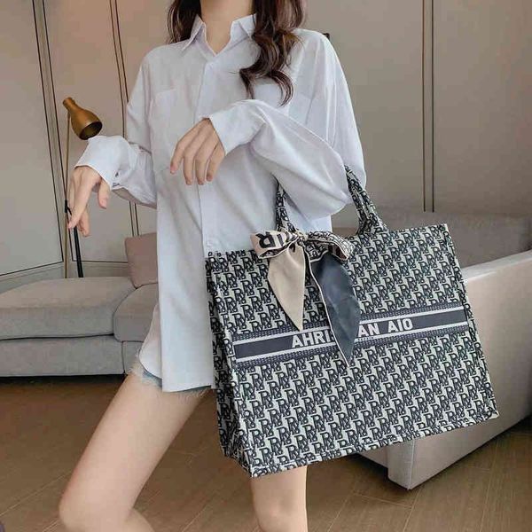 handbags outlet new canvas bag tote hand embroidery large capacity women's single shoulder bag
handbags outlet new canvas bag tote hand embroidery large capacity women's single shoulder bag