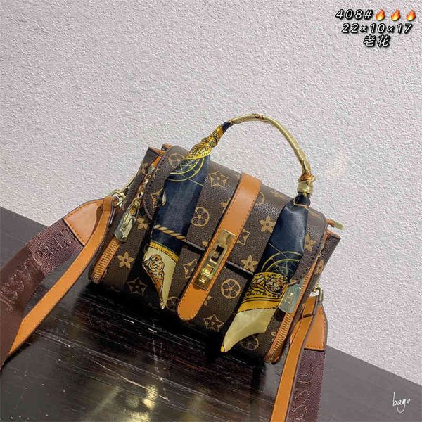 2022 factory wholesale new style sense women's trend versatile fashion wide shoulder belt messenger autumn small square bag
2022 factory wholesale new style sense women's trend versatile fashion wide shoulder belt messenger autumn small square bag