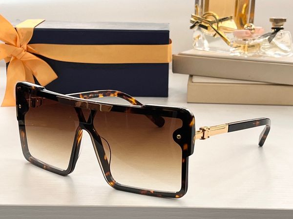 sunglasses for women men summer 9806 style anti-ultraviolet retro plate square full frame glasses random box, White;black
sunglasses for women men summer 9806 style anti-ultraviolet retro plate square full frame glasses random box, White;black