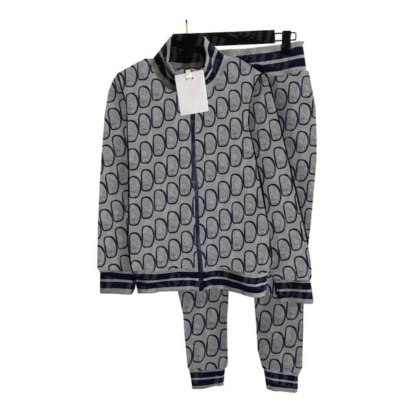 autumn winter gym outfit women long sleeve tracksuit designer letter print tracksuits casual style sports clothing, White;red
autumn winter gym outfit women long sleeve tracksuit designer letter print tracksuits casual style sports clothing, White;red