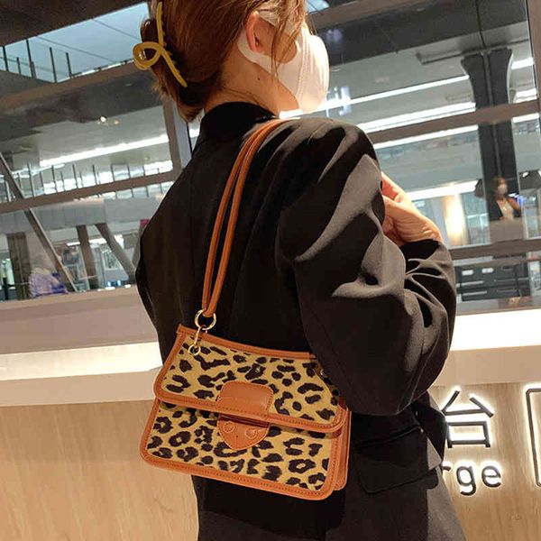 new fashion trend luxury brand designer ladies bags wholesale small women's versatile cross single shoulder armpit square
new fashion trend luxury brand designer ladies bags wholesale small women's versatile cross single shoulder armpit square