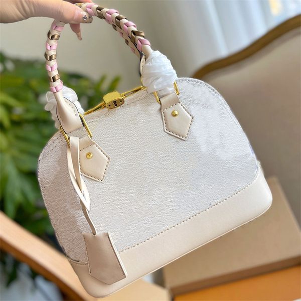ladies fashion casual designe luxury handbag shoulder bags crossbody shell bag purse pouch
ladies fashion casual designe luxury handbag shoulder bags crossbody shell bag purse pouch