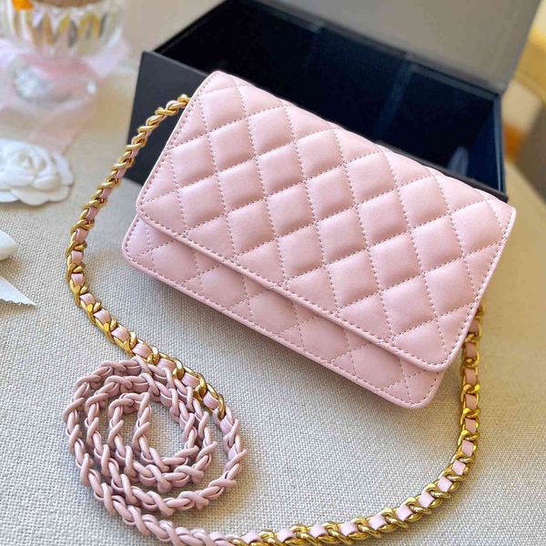 2022 retro classic mini dream fortune bag luxury designer calfskin gradient wallet chain quilted plaid hardware cover buckle wholesale shoul
2022 retro classic mini dream fortune bag luxury designer calfskin gradient wallet chain quilted plaid hardware cover buckle wholesale shoul