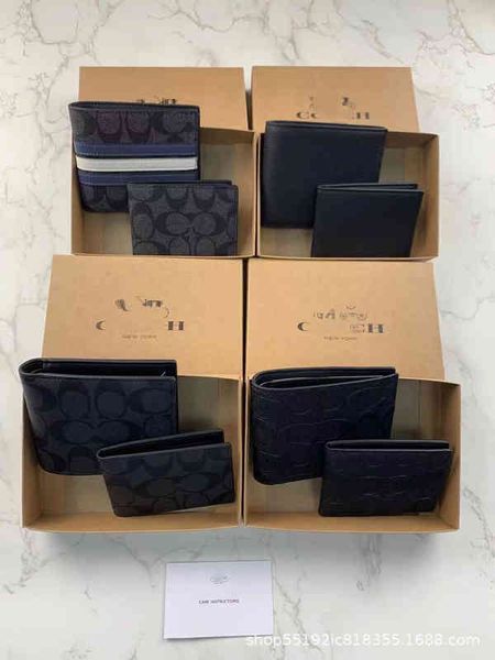 bags 21 c-word men's fashion classic print short solid color wallet card bag two-piece set, Black;red
bags 21 c-word men's fashion classic print short solid color wallet card bag two-piece set, Black;red