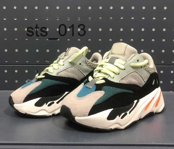 sneakers breathable lightweight children running shoes boy girl youth kid sport sneaker size 28-35 t2302064, Black;red
sneakers breathable lightweight children running shoes boy girl youth kid sport sneaker size 28-35 t2302064, Black;red