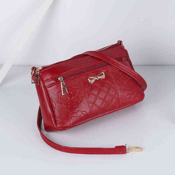 2022 luxury design women handbags and purse small s single shoulder suitcase pattern women's pu leather crossbody bag female purses
2022 luxury design women handbags and purse small s single shoulder suitcase pattern women's pu leather crossbody bag female purses