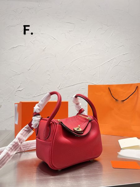 designers shoulder bag luxurious tote purse handbag message bags cluth brand classic genuine leather crossbody lady original box mini 19cm o
designers shoulder bag luxurious tote purse handbag message bags cluth brand classic genuine leather crossbody lady original box mini 19cm o