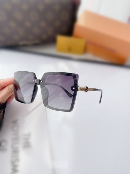 sunglasses polaroid lens designer womens mens goggle senior eyewear for women eyeglasses frame vintage metal sun glasses with box, White;black
sunglasses polaroid lens designer womens mens goggle senior eyewear for women eyeglasses frame vintage metal sun glasses with box, White;black