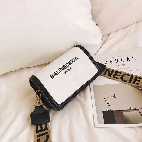 factory direct sale small broadband trendy versatile ins single shoulder diagonal straddle women's bag 0211
factory direct sale small broadband trendy versatile ins single shoulder diagonal straddle women's bag 0211