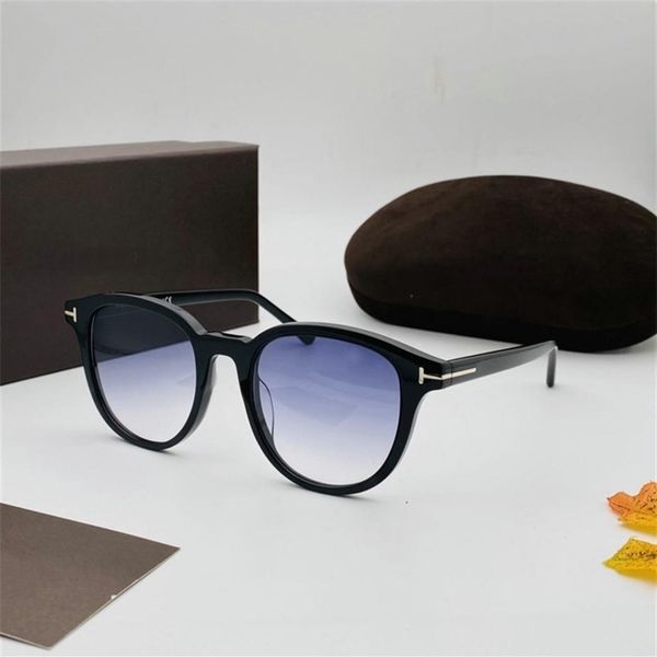 2021 fashion luxury brand polarized men tom sun glasses for women driving square sunglasses tf752 with original case271w, White;black
2021 fashion luxury brand polarized men tom sun glasses for women driving square sunglasses tf752 with original case271w, White;black