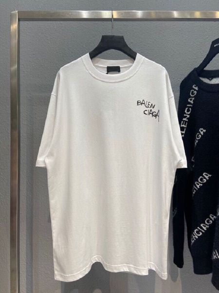 2022 spring and summer letter printing short-sleeved men's shirt neutral personality trend loose t-shirt t4f44, Black;brown
2022 spring and summer letter printing short-sleeved men's shirt neutral personality trend loose t-shirt t4f44, Black;brown