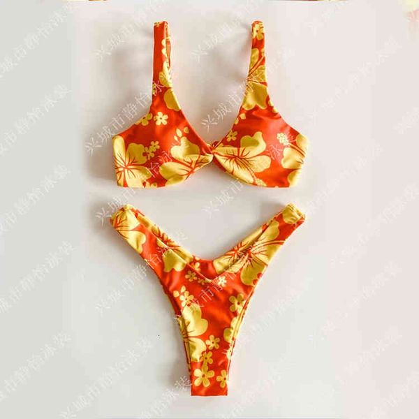 bikini 2022 new printed double-sided high waist women's split swimsuit, White;black
bikini 2022 new printed double-sided high waist women's split swimsuit, White;black