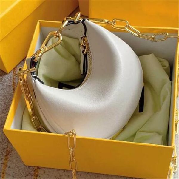 brand designer bags women fashion luxury chain shoulder bottom letters handbags designer graphy genuine leather tote mini bag
brand designer bags women fashion luxury chain shoulder bottom letters handbags designer graphy genuine leather tote mini bag
