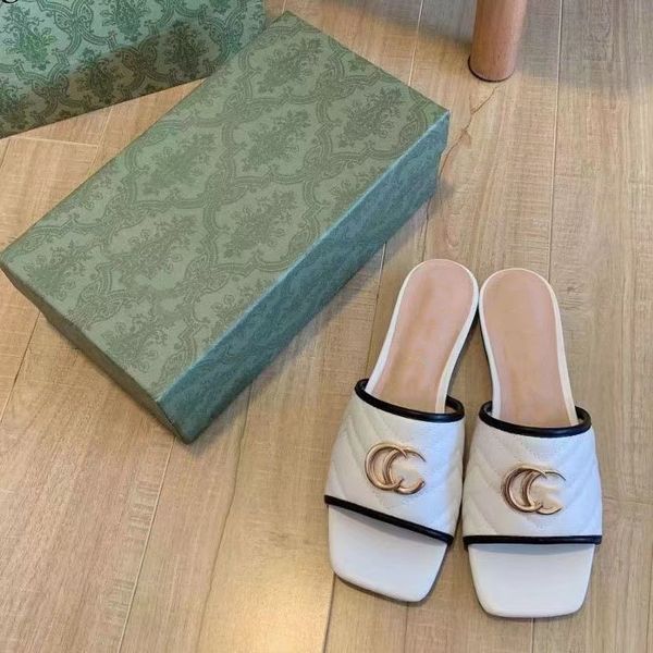 2022 luxury g family's new slippers double g buckle women's single shoes summer fshion preferred candy color flip flops beach slip, Black
2022 luxury g family's new slippers double g buckle women's single shoes summer fshion preferred candy color flip flops beach slip, Black