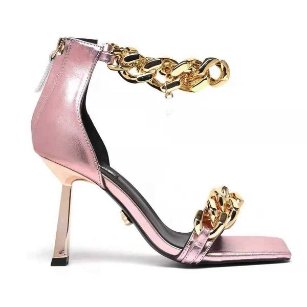 2022ss with box design new sandals women real leather studs high heels sandal 35-41 slippers slide sandals outdoor beach flip flops, Black
2022ss with box design new sandals women real leather studs high heels sandal 35-41 slippers slide sandals outdoor beach flip flops, Black