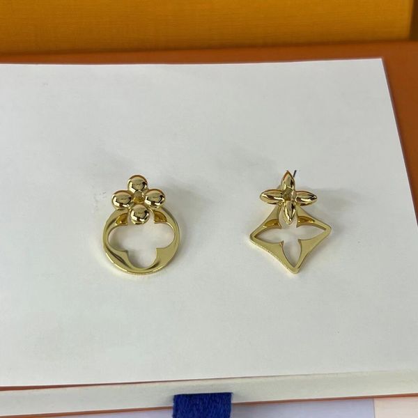 luxury asymmetric flower earrings women's high-grade hollow carving gold-plated temperament retro fashion simple earrings valentine, Golden
luxury asymmetric flower earrings women's high-grade hollow carving gold-plated temperament retro fashion simple earrings valentine, Golden