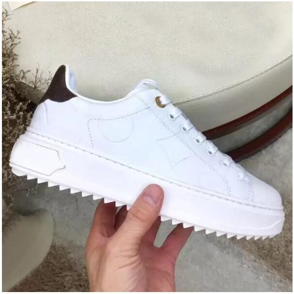 white casual shoes women travel 100% leather lace-up sneaker fashion lady designer running trainers letters woman shoe flat printed men gym, Black
white casual shoes women travel 100% leather lace-up sneaker fashion lady designer running trainers letters woman shoe flat printed men gym, Black