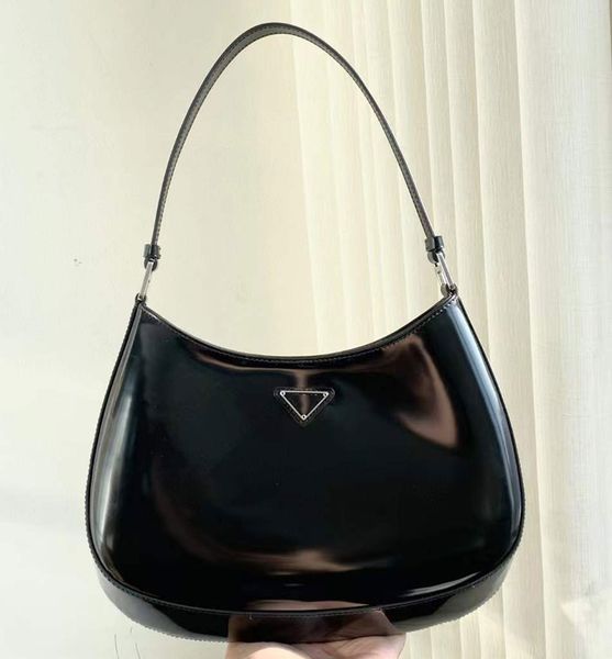 latest full leather bag designer handbag armpit single shoulder half moon bags tote bags for women
latest full leather bag designer handbag armpit single shoulder half moon bags tote bags for women