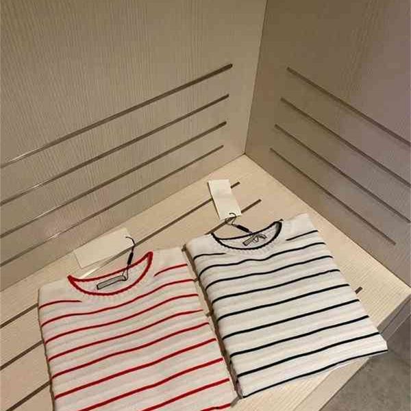 66% off new early autumn contrast stripe double-g embroidery simple cute knitted round neck sleeve looks thin and elegant, White;black
66% off new early autumn contrast stripe double-g embroidery simple cute knitted round neck sleeve looks thin and elegant, White;black
