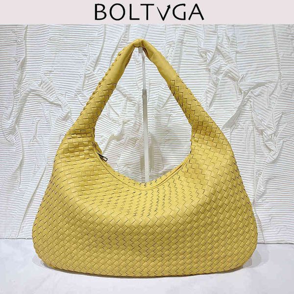 new super large woven female dumpling european and american handbag large capacity single shoulder wrinkled cloud
new super large woven female dumpling european and american handbag large capacity single shoulder wrinkled cloud