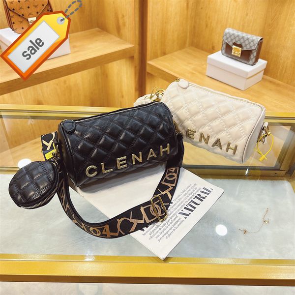 wide belt embroidered lattice fashion capacity ladies tassel shoulder bag large letter handbag casual factory outlet
wide belt embroidered lattice fashion capacity ladies tassel shoulder bag large letter handbag casual factory outlet