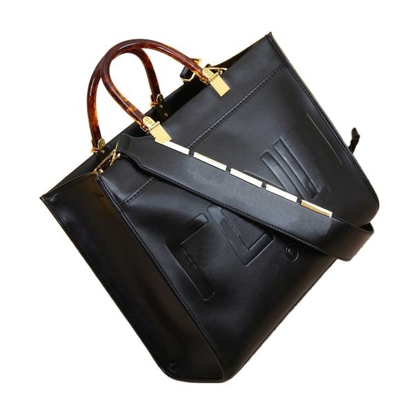 totes handbags shoulder bags evening bag leather material amber double handle large capacity letter decorative men women universal designer
totes handbags shoulder bags evening bag leather material amber double handle large capacity letter decorative men women universal designer