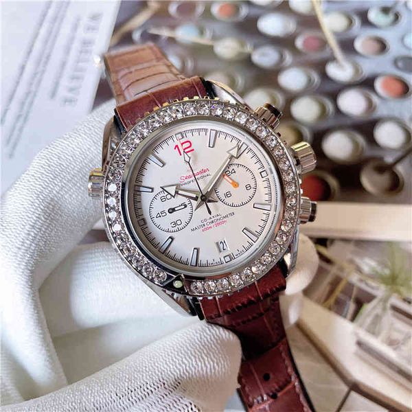 onega dsinr 2022 luxury awatchs europan wristwatch fashion full diaond function tiin businss watch, Slivery;brown
onega dsinr 2022 luxury awatchs europan wristwatch fashion full diaond function tiin businss watch, Slivery;brown
